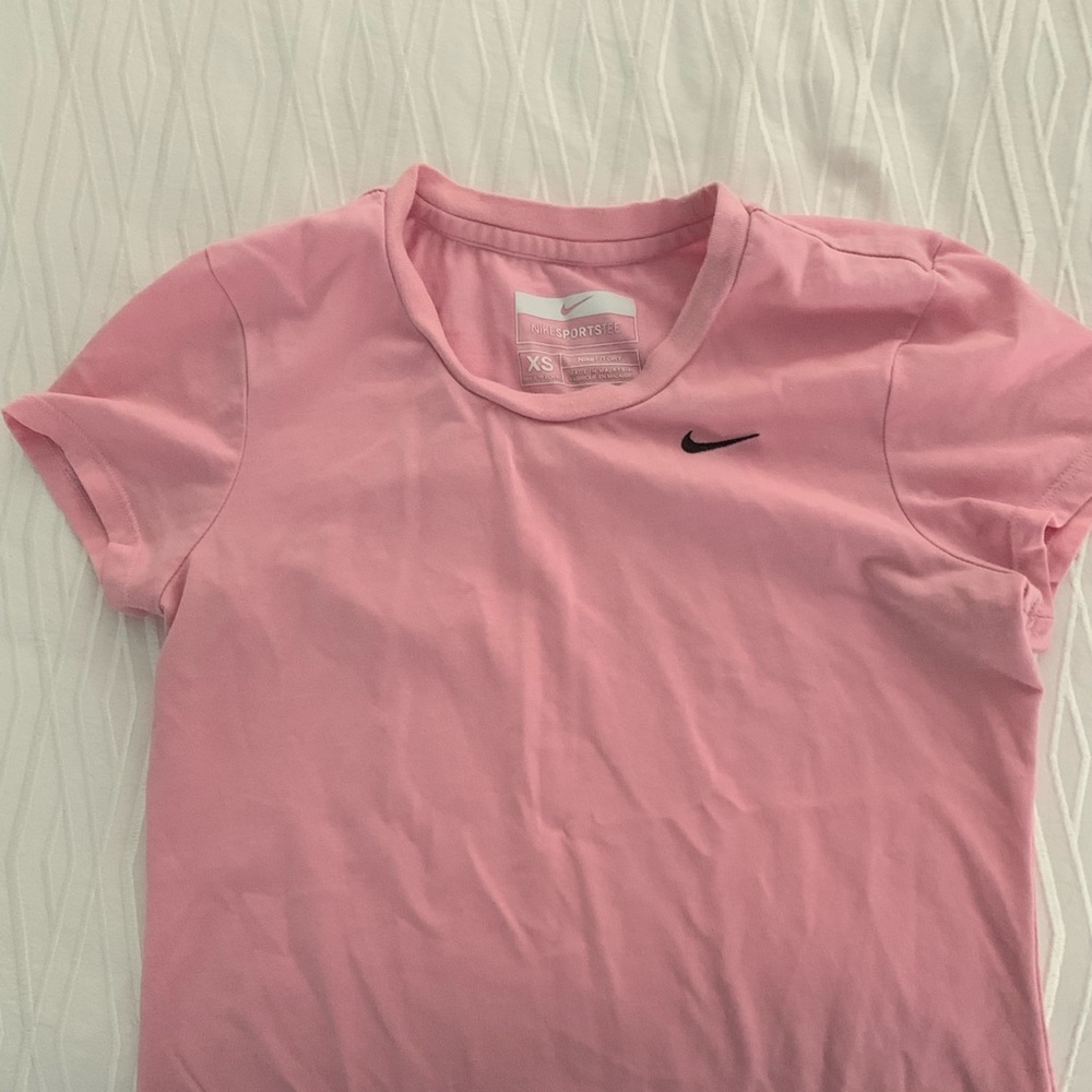 Nike pink workout t-shirt